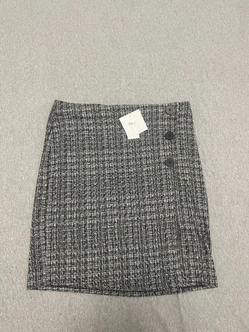 NWT J.Jill Black and White Tweed Skirt Size Medium
